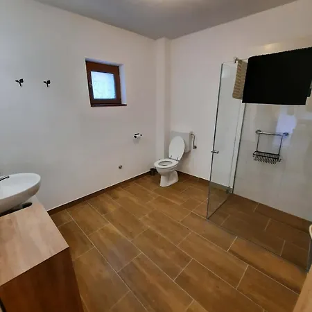 아파트 Apartma